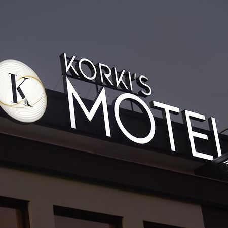 Korki'S Motel Шопфхайм Екстериор снимка